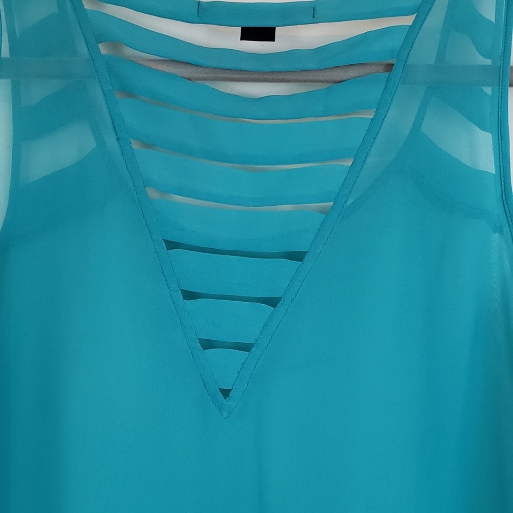 Forever 21 | Green Sheer Strappy Tank Blouse - Picture 3 of 4